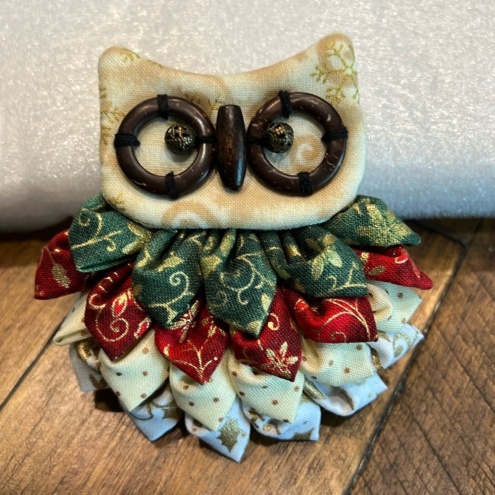 Owl Brooches Handmade Christmas owl brooch